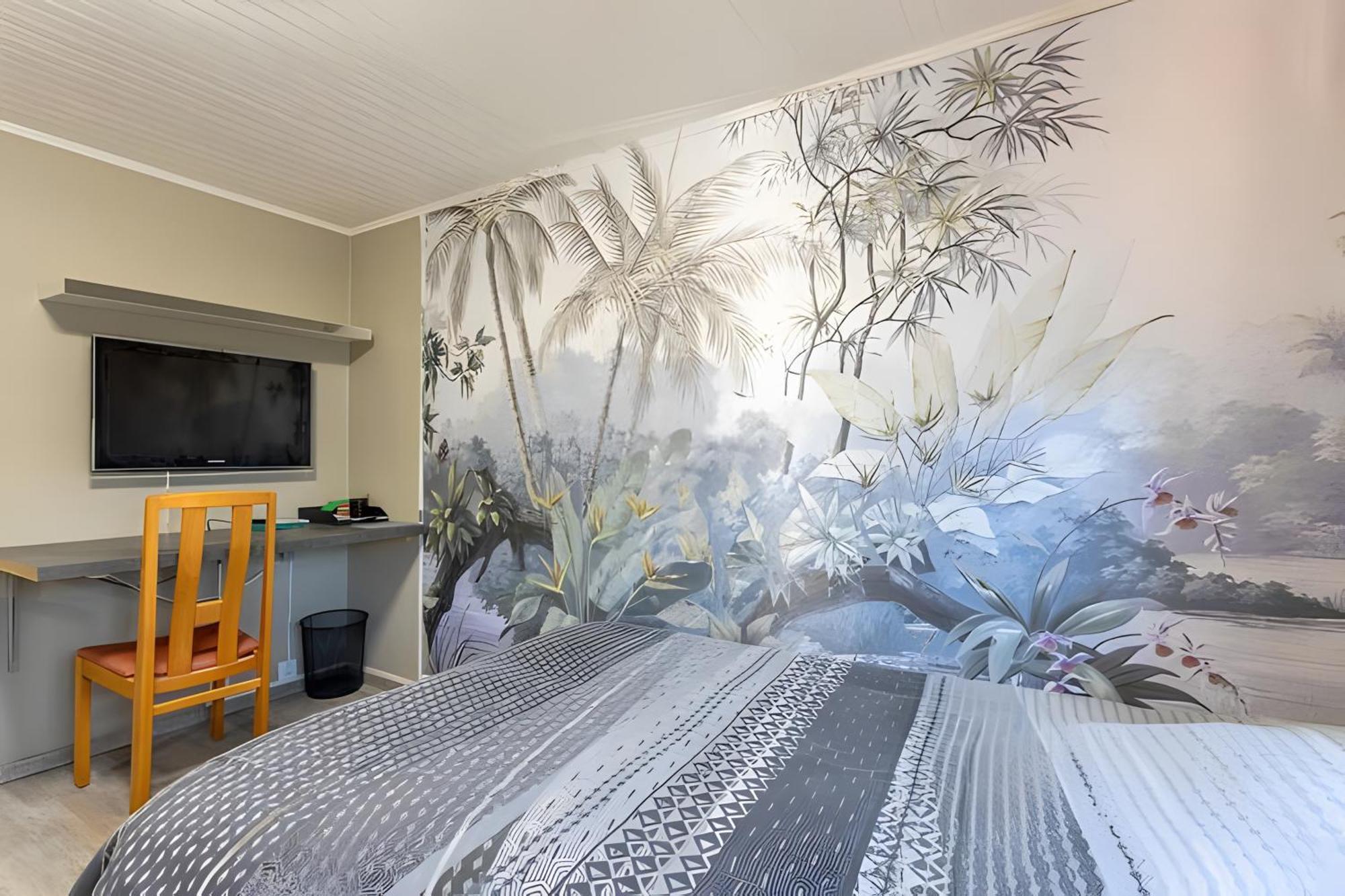 Rez De Jardin & Salle De Reunion La Ferriere  Экстерьер фото